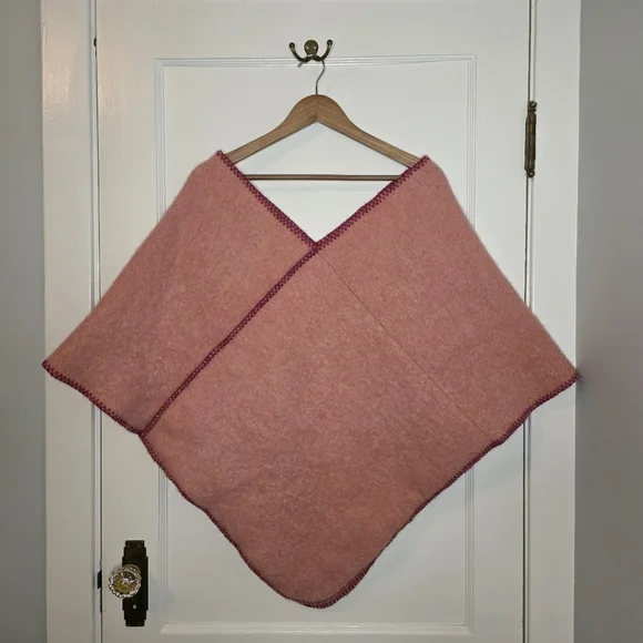 Wool Capelet – Dusty Rose - Picture 4 of 4
